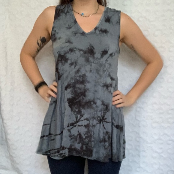 Blue Tie Dye Tunic - Picture 2 of 4